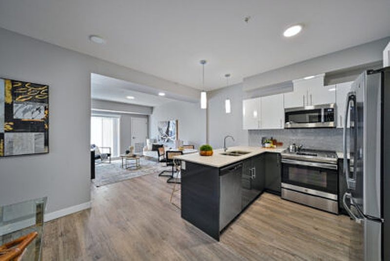 Winnipeg Apartment for rent - 3 Bedrooms — photo 5