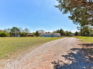 10501 E Turtle Creek Cir, Lexington, OK 73051