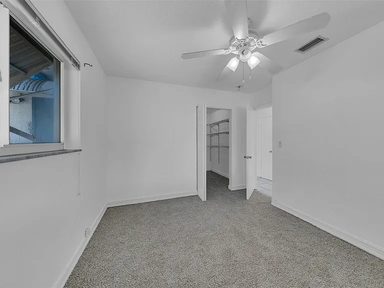 1906 NW 45th Ct — Photo 19