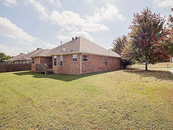 3rd image of 3594 W Clearwood Dr