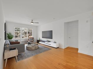 340A Old River Rd #407, Edgewater, NJ 07020