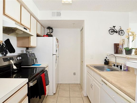 5th image of 2209 ANTIGUA PLACE #828