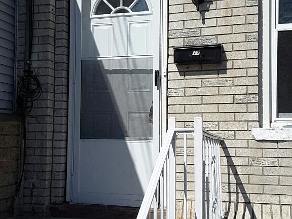 NJ17LAGRANGE-002_03152016