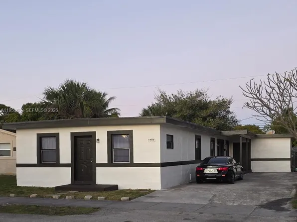 2425 NW 8th Pl, Fort Lauderdale, FL 33311