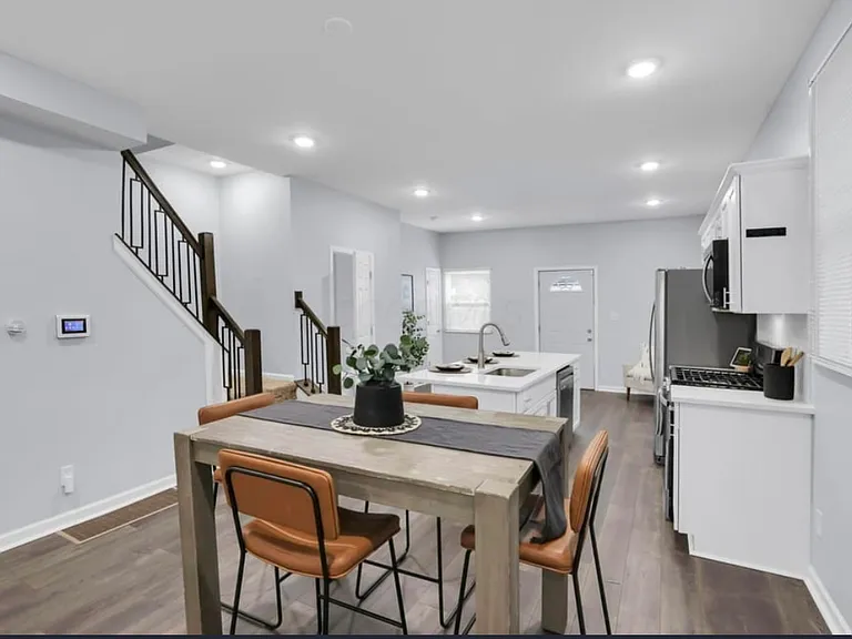 513 S Champion Ave — Photo 9