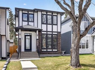 107 E Hartford Rd NW, Calgary, AB T2K2A7