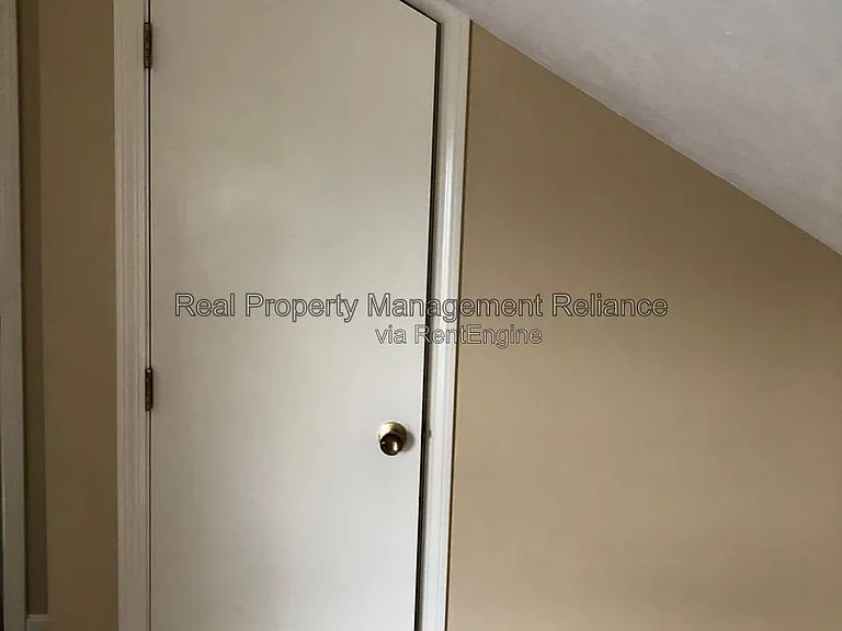 16 Franklin Pl #3-R — Photo 6