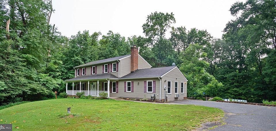 1st image of 8880 Lowell Rd