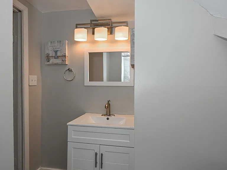 Upstairs Bathroom
