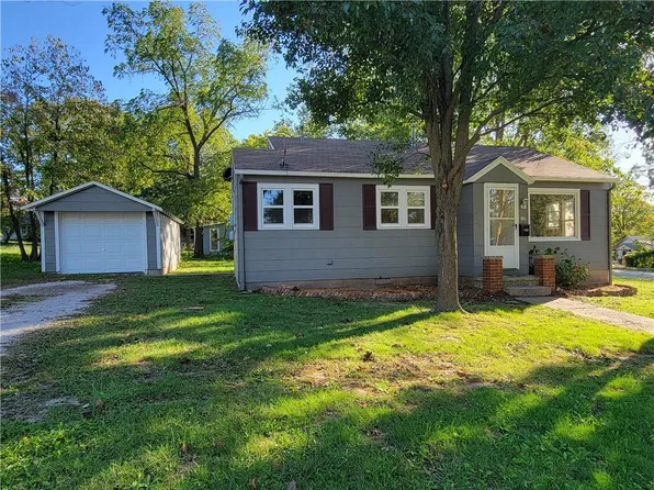 122 W Lafayette St, El Dorado Springs, MO 64744