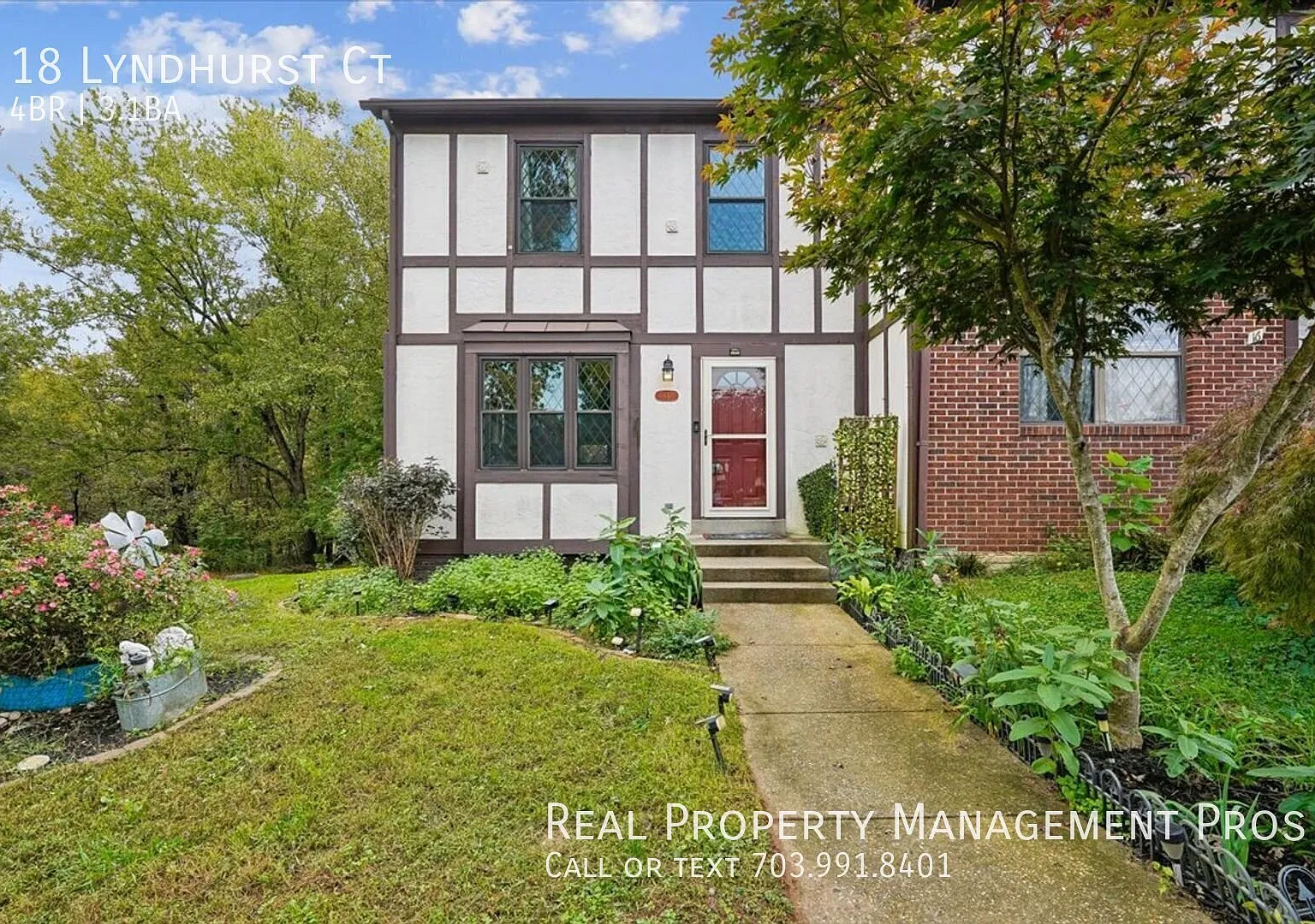 Gorgeous 4 BR/3.5 BA End Unit in Countryside - Fenced Yard Backs to Trees — Photo 2