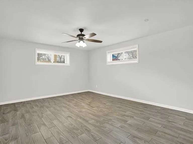 5 Greenbriar Ave — Photo 27