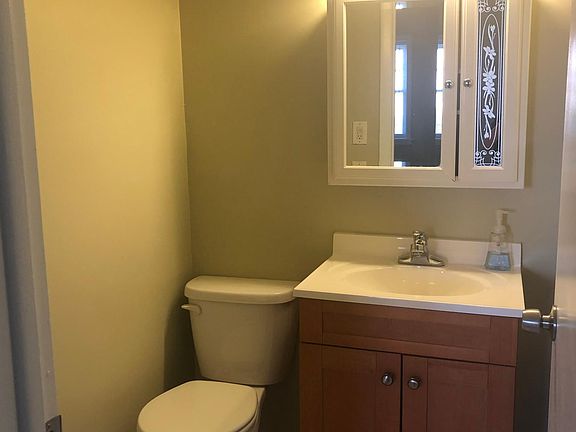 2nd image of 166 E Elmhurst Ave APT 1B