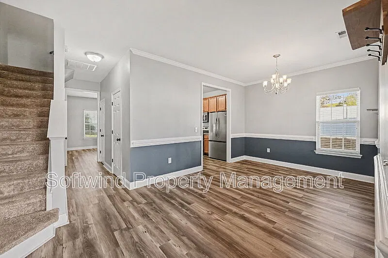 3 bed, 2.5 bath, 1435 sqft, $1,725 — Photo 2