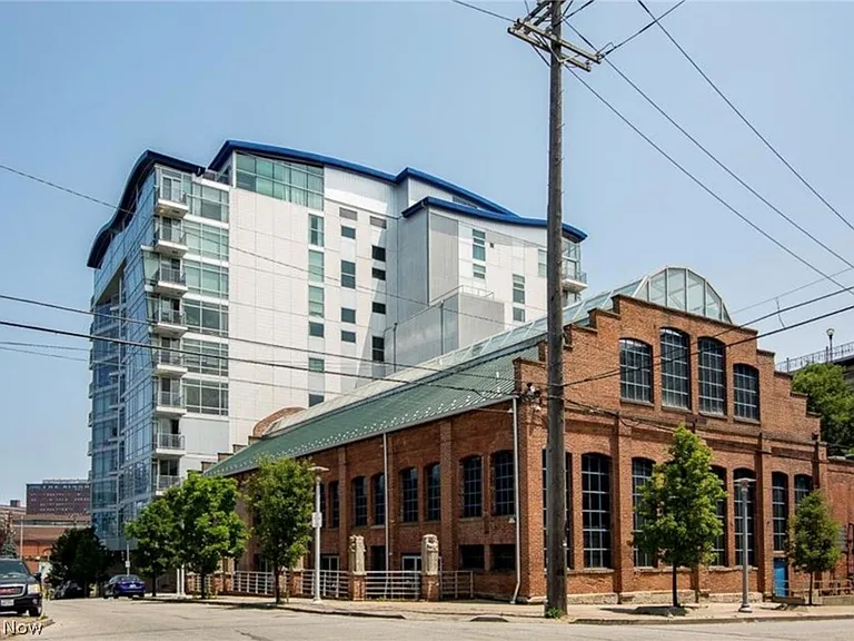 1237 Washington Ave #811 — Photo 3