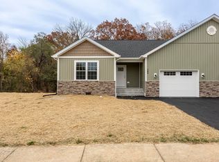 305 Willow Oaks Dr, Elkton, VA 22827