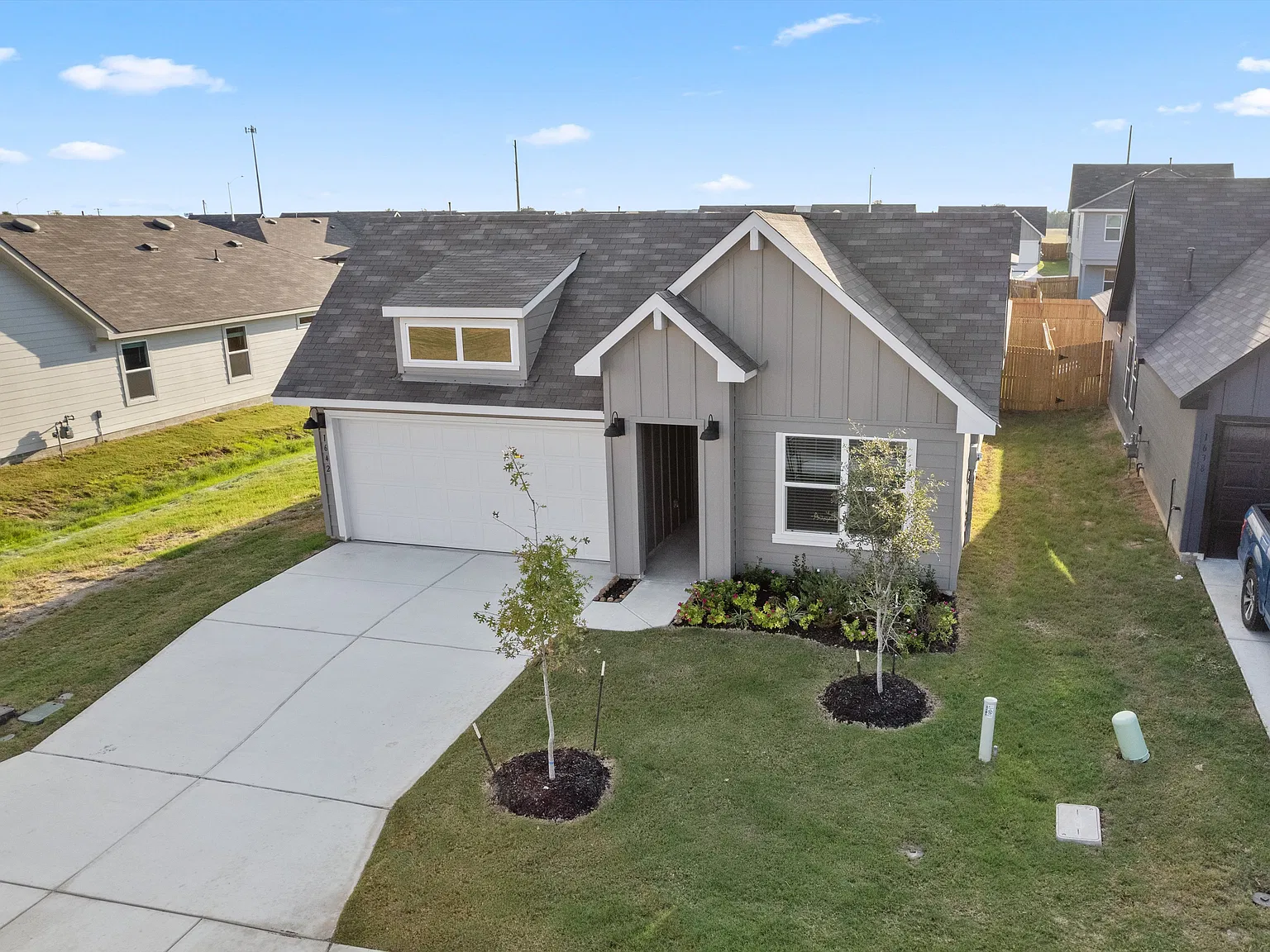 4 bed, 1816 sqft, $2,100 — Photo 3