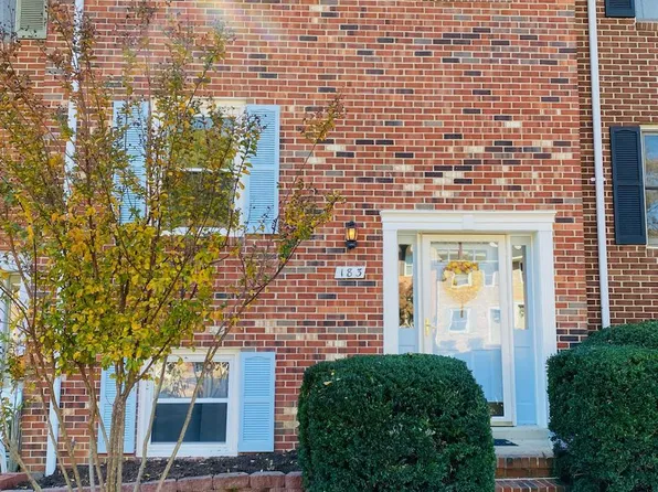 183 Farrell Ln, Fredericksburg, VA 22401