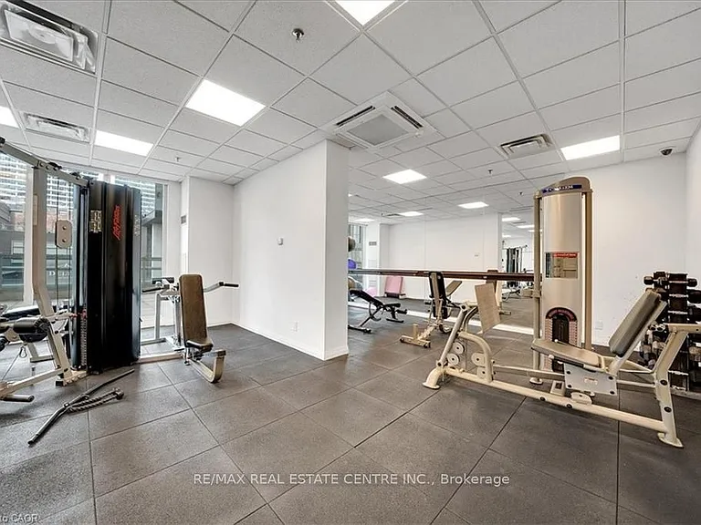 51 Lower Simcoe St #802 — Photo 11