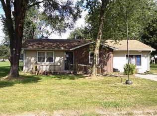 105 Roy Ave, Rochelle, IL 61068