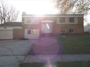 1918 Glenrose Dr, Fairborn, OH 45324