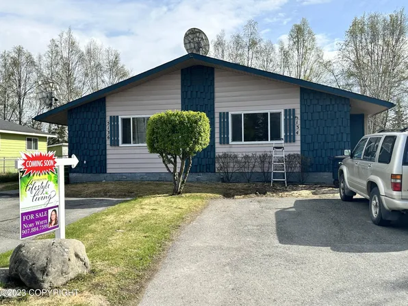 5136 Lionheart Dr, Anchorage, AK 99508