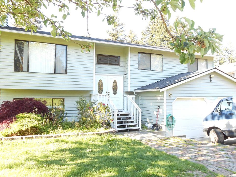 2nd image of 15729 Greenwood Ave N