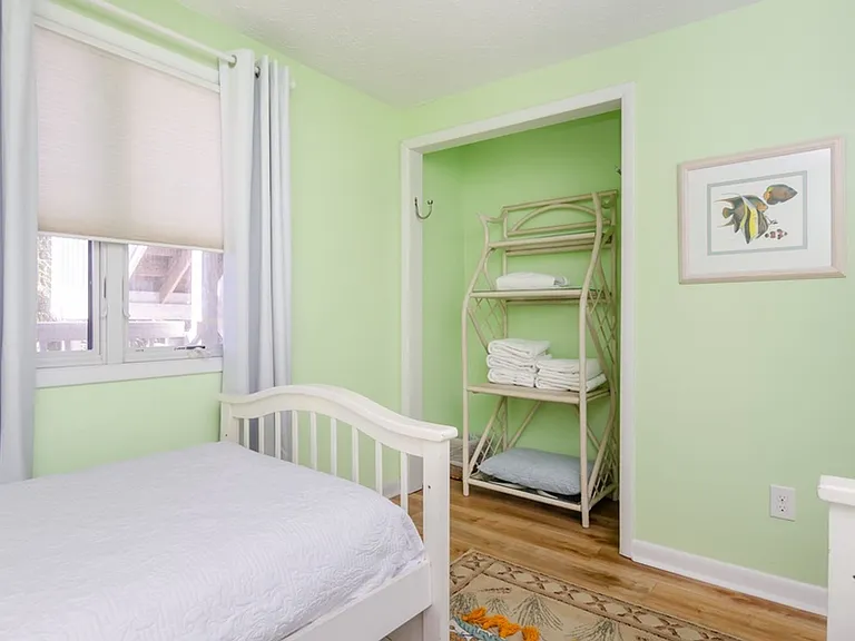 2102B Surfrider Ct — Photo 23