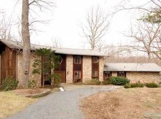 1114 Laurelwood Dr, Mc Lean, VA 22102