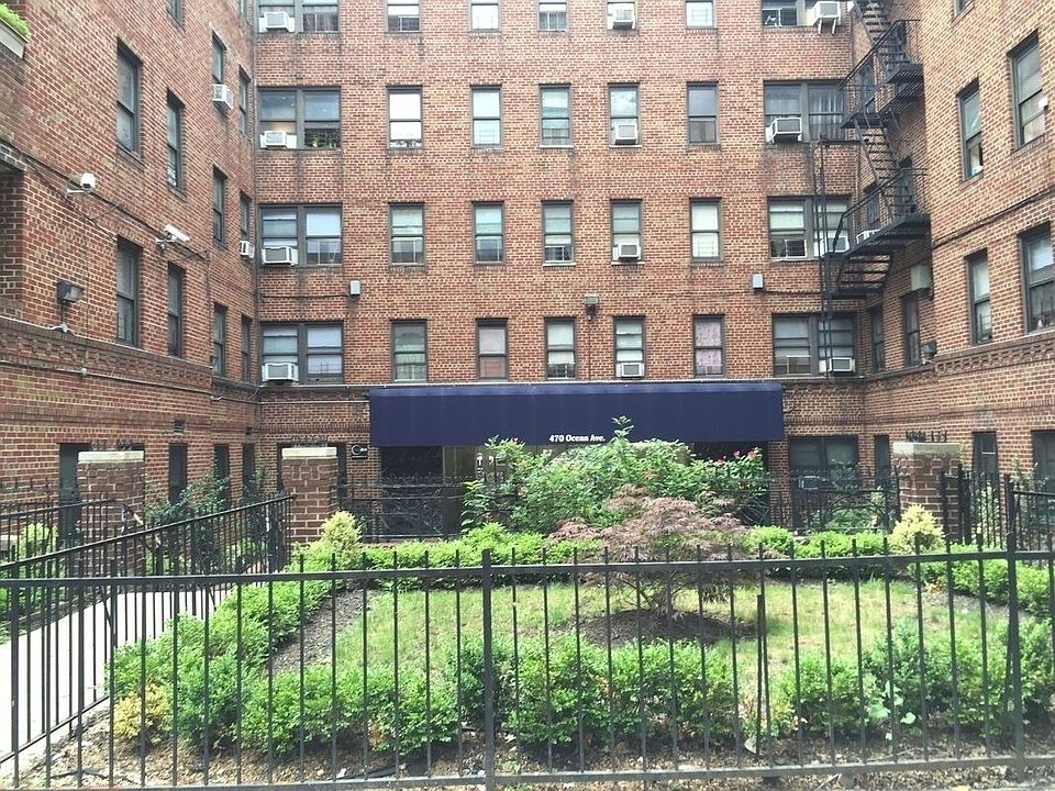 2nd image of 470 Ocean Ave APT Lc2