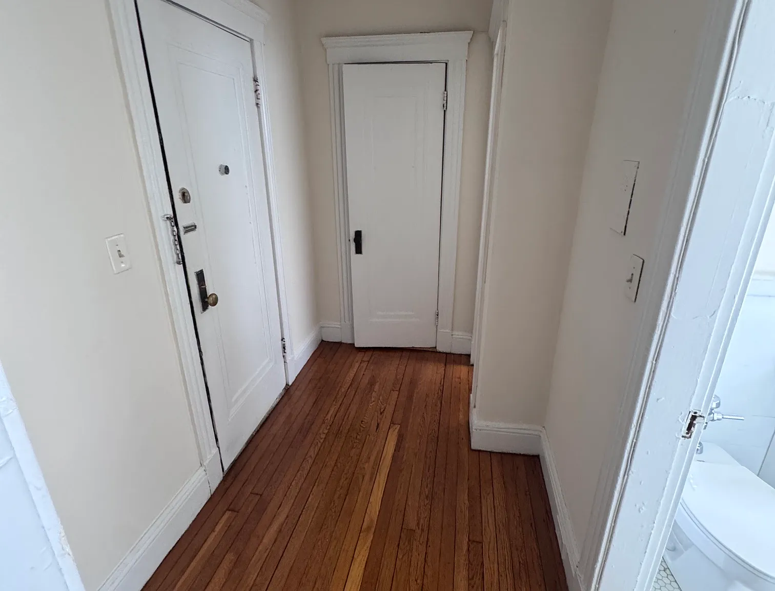 Studio, $1,950 — Photo 4