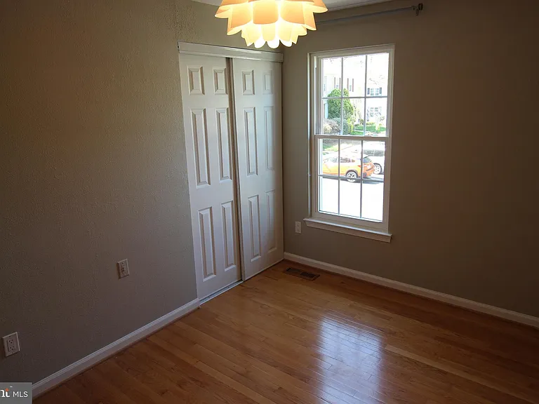 6055 Meyers Landing Ct — Photo 19