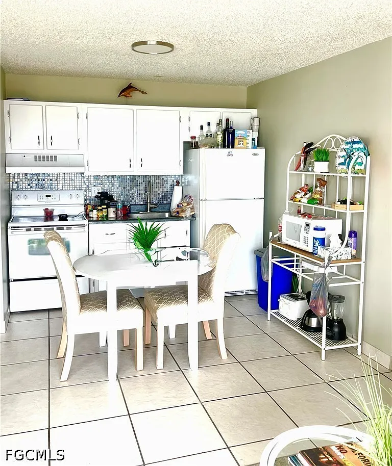 1 bed, 1.0 bath, 517 sqft, $2,300 — Photo 4