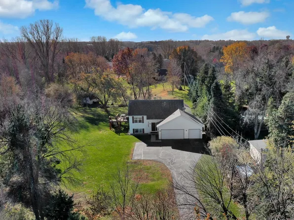 2196 Upper 45th St E, Inver Grove Heights, MN 55077