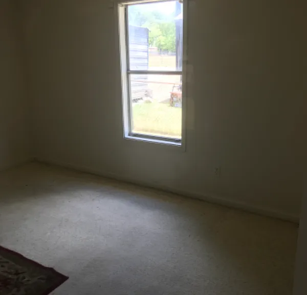 1402 Martin Luther King St — Photo 17
