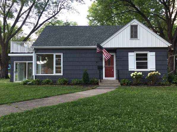 8624 35th St W, Saint Louis Park, MN 55426
