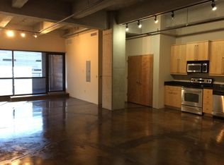 360 W Pershing Rd APT 360, Kansas City, MO 64108