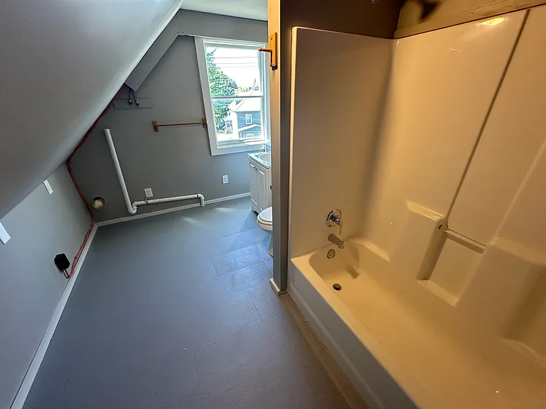 323 South St #B — Photo 8