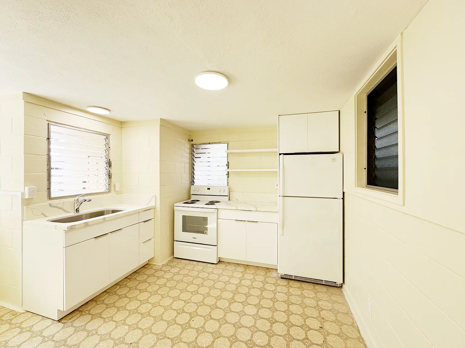 2728A Rooke Ave — Photo 3