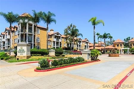 2nd image of 2050 Camino De La Reina Unit 204