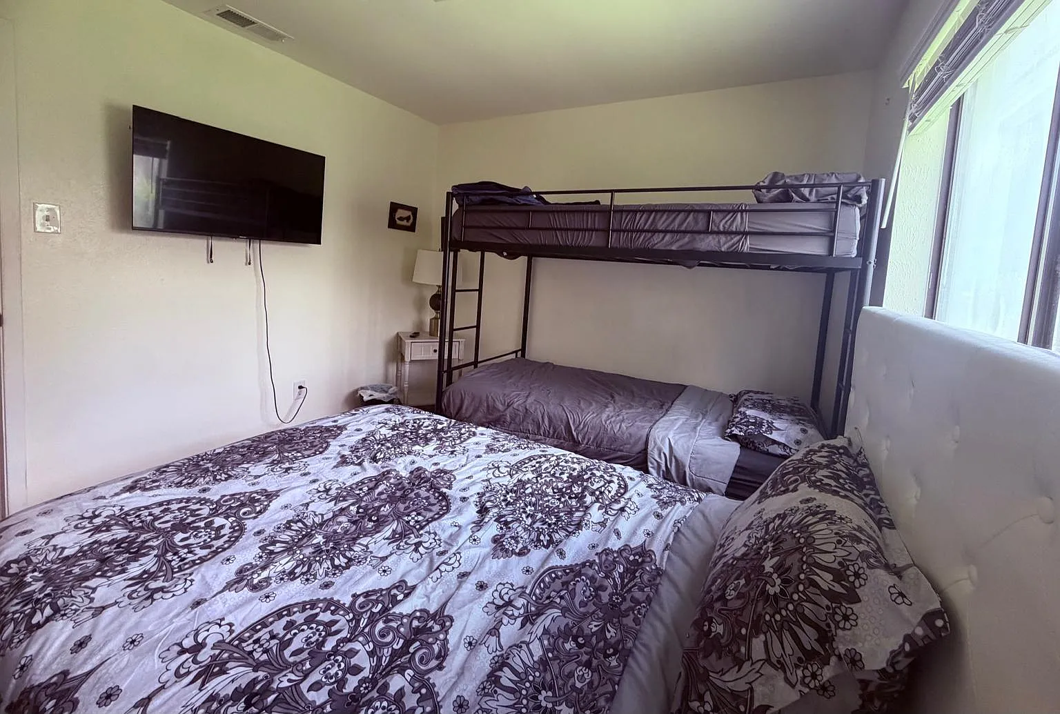 3 bed, 1627 sqft, $2,980 — Photo 4