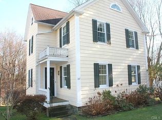 247 Barlow Rd, Fairfield, CT 06824