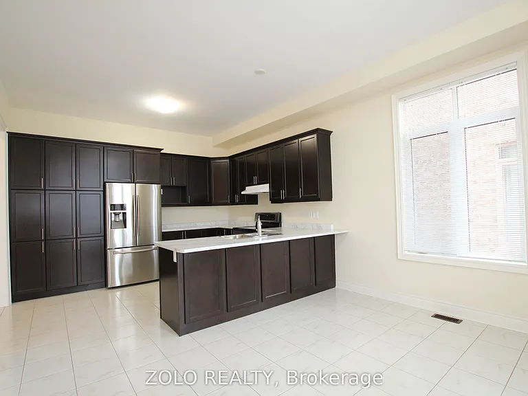 64 Cayton Cres — Photo 40