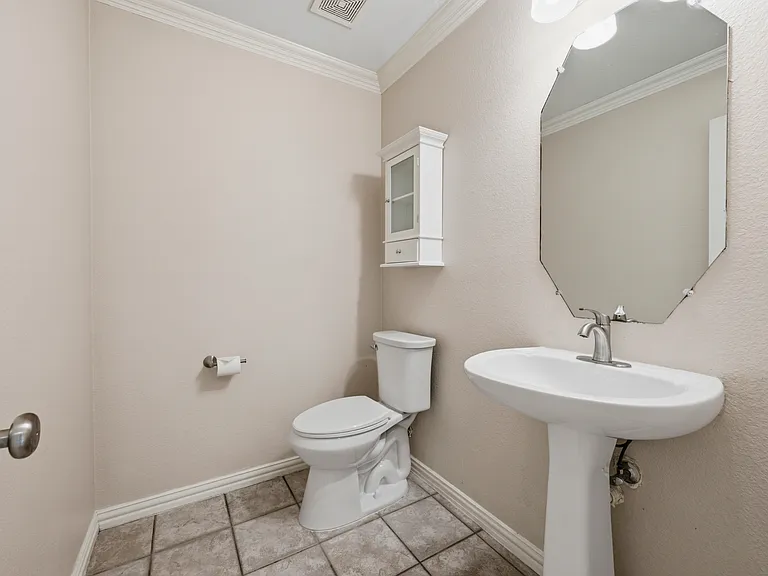 1716 Mapleleaf Falls Dr — Photo 4