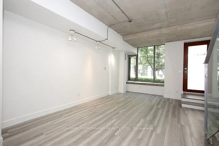 43 Stewart St #104 — Photo 4