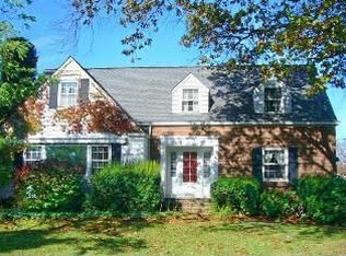 37649 Ridge Rd, Willoughby, OH 44094