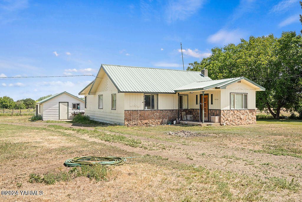 1024 Cowiche Mill Rd, Cowiche, WA 98923 Zillow