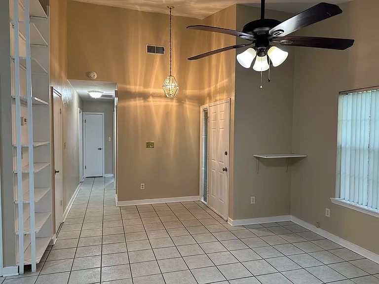 2400 Talco Hills Dr — Photo 10