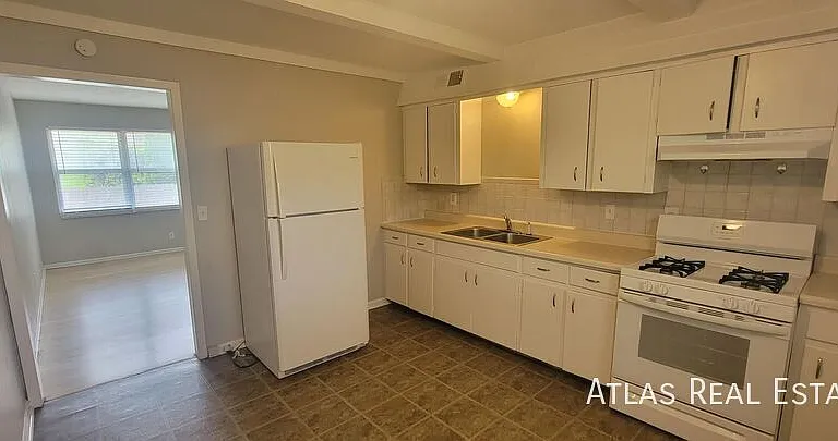 7103 Fulton Rd #5 — Photo 6