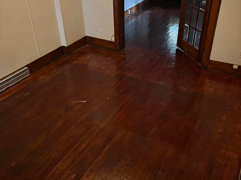 1143 E Webster St — Photo 3